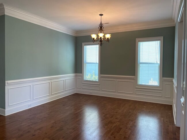 Building Photo - Fabulous Three Bedroom Home in Antiquity