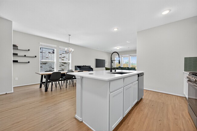 Building Photo - 22827 Xanthos St