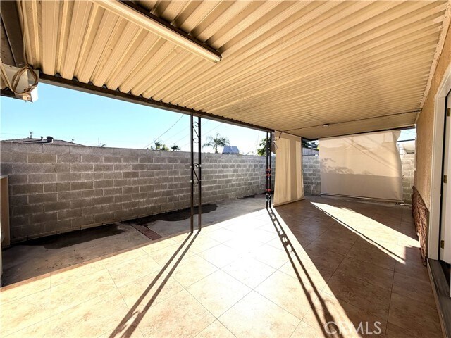 Building Photo - 4839 Grand Ave