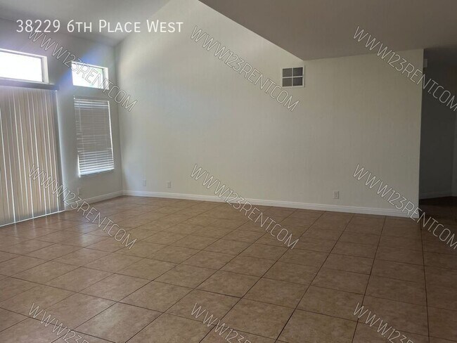 Building Photo - 38229 6th Pl W