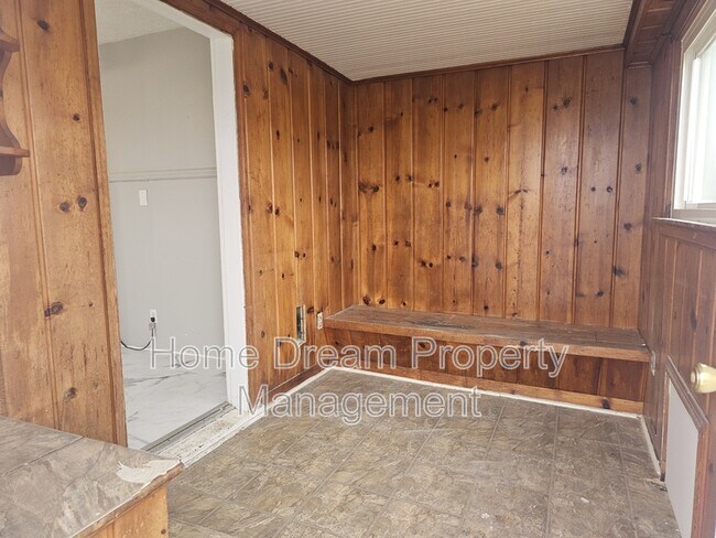 Building Photo - 1431 Warrenton Rd