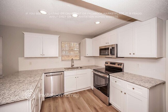 Building Photo - 9815 Cooper Run Ln