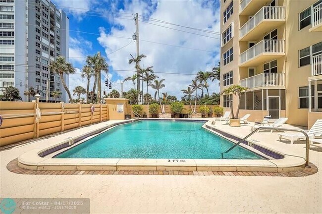 Building Photo - 1401 S Ocean Dr