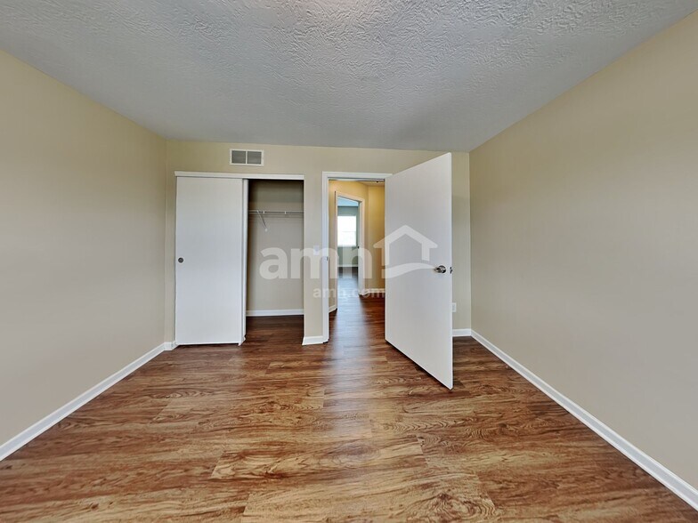 Building Photo - 6488 Jayfield Dr