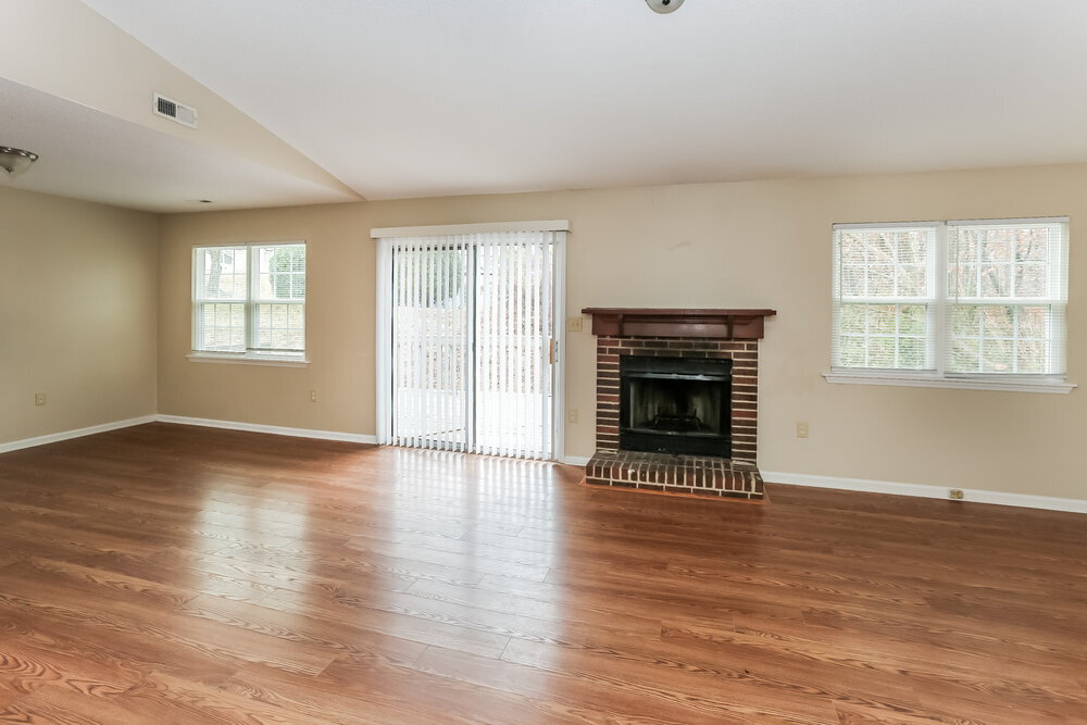 Building Photo - 8127 Sheringham Way