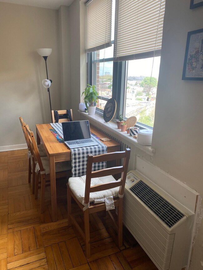 Building Photo - 2601 Pennsylvania Ave