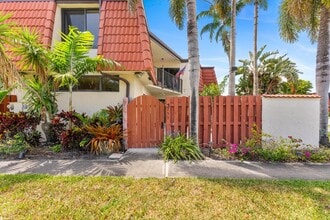 Building Photo - 3750 Victoria Dr