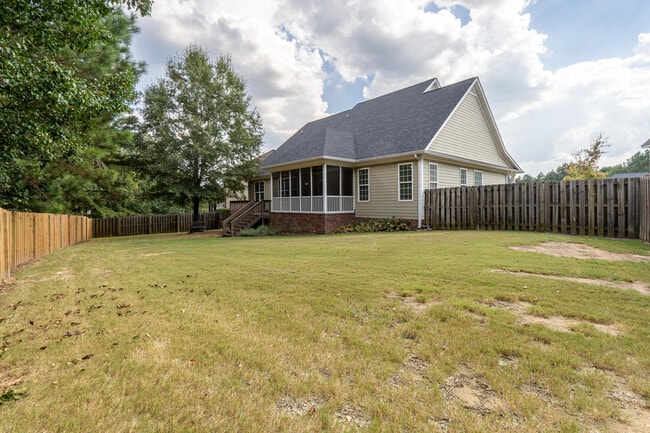Building Photo - 307 Bellhaven Dr