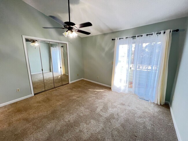 Building Photo - Stunning and Spacious 2 Bedroom, 2.5 Bath, Town Home With Sunroom and Deck!