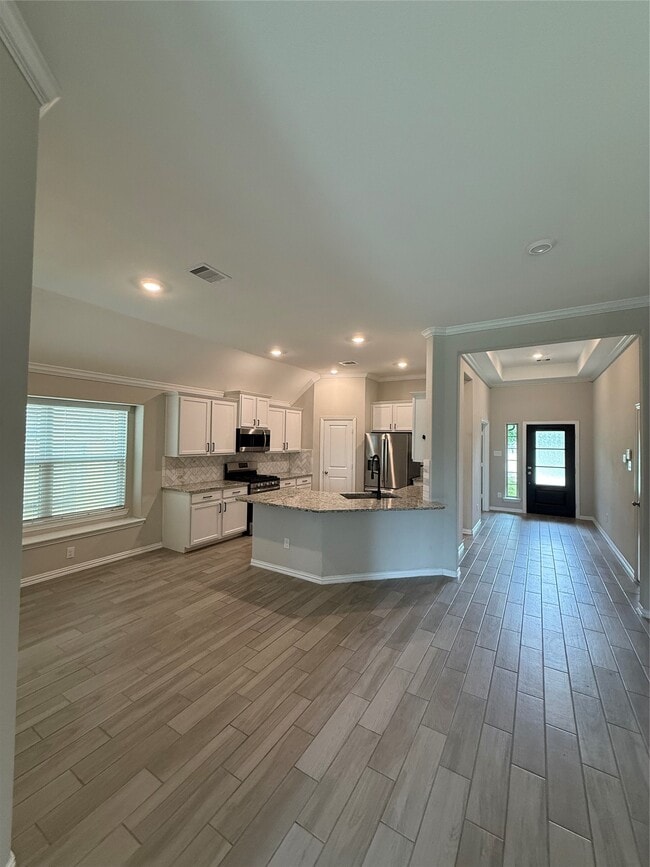 Building Photo - 1562 Ancient Oak Ln