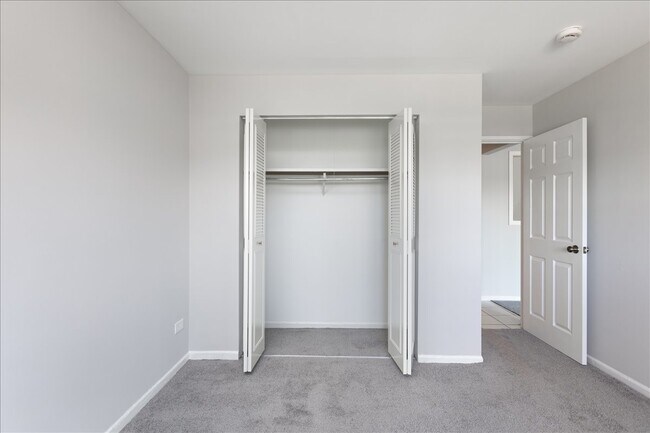 Building Photo - 5740 East Ave