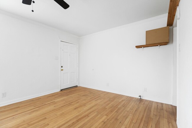 Building Photo - 418 Mc Dougal Ave