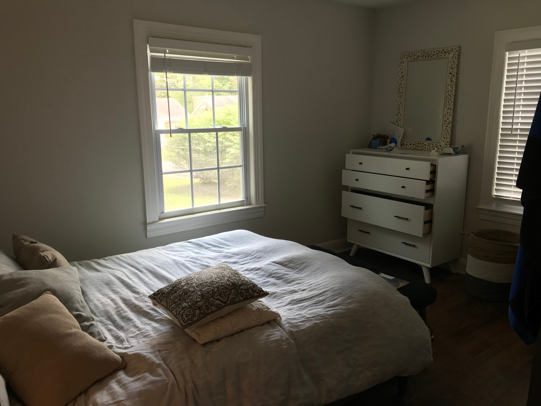 2nd bedroom - 1131 Kenwood Dr