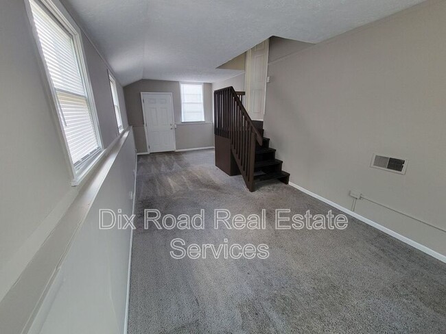 Building Photo - 2029 Pater Ave