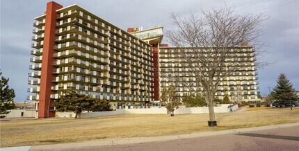 Building Photo - Fantastic 2 Bed, 2 Bath Condo