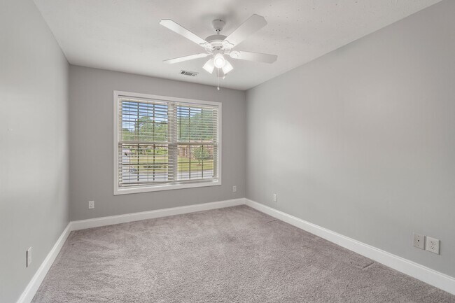 Building Photo - 6204 Perry Ave