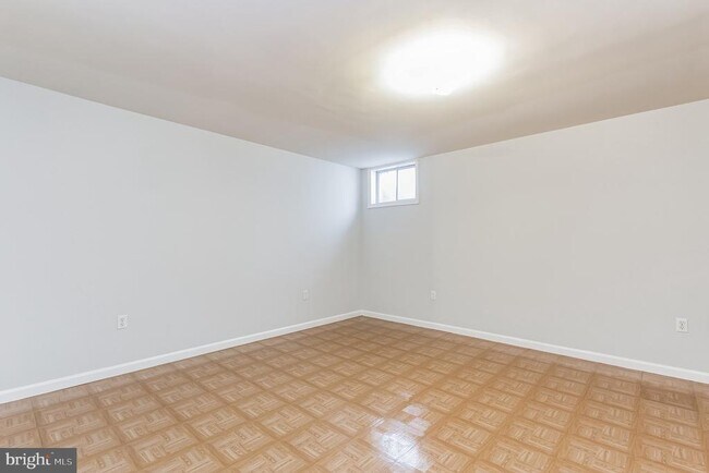 Building Photo - 6531 Brick Hearth Ct
