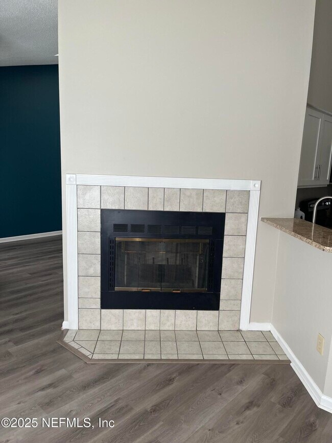 Building Photo - 410 Jax Estates Dr N