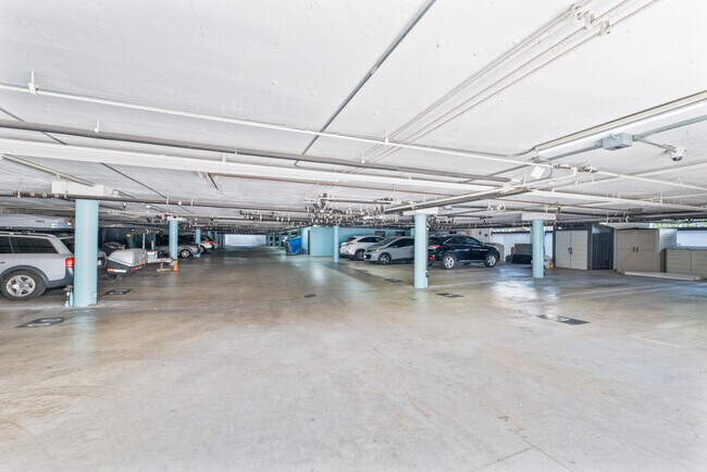 Building Photo - 11640 Woodbridge St