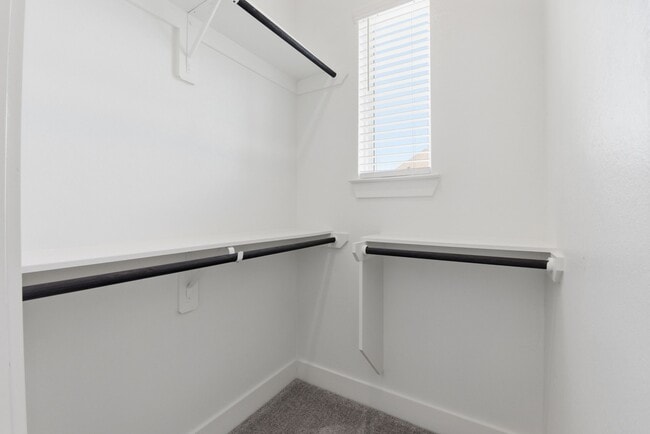 Building Photo - 15155 Colorado Bnd Pk Dr