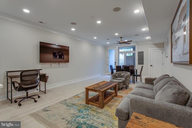 Building Photo - 3554 13th St NW