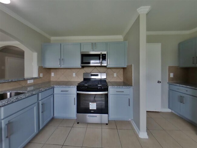 Building Photo - 2119 Summit Meadow Dr