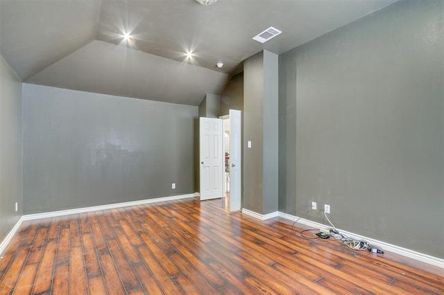 Building Photo - 705 Sundown Way