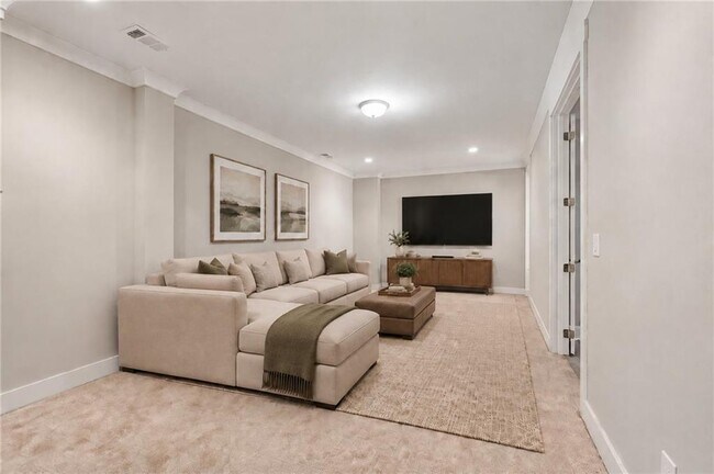 Building Photo - 6075 Webster Cir