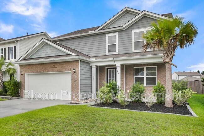Building Photo - 227 Shortmarsh St