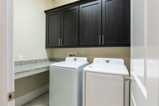 Building Photo - 31226 Shady Arbor Ln