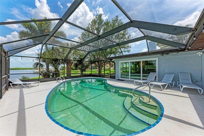 Building Photo - 3376 Peace River Dr