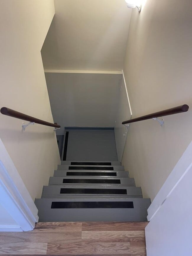 Building Photo - 265 Mastick Ave