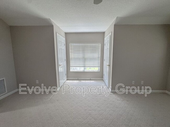 Building Photo - 822 Summer Bay Dr