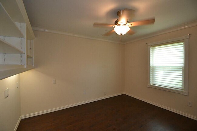 Building Photo - 4911 Wigton Dr