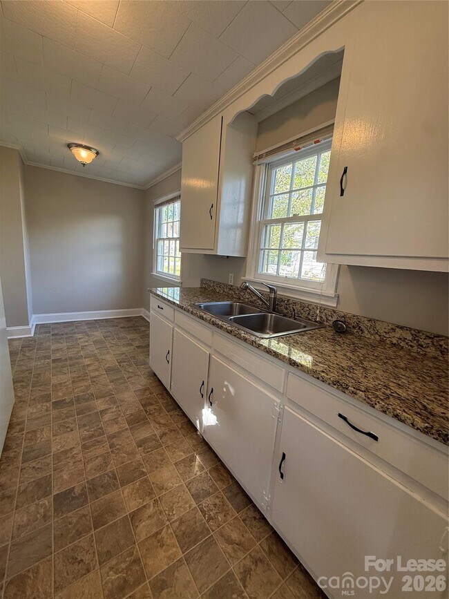 Building Photo - 509 Rhyne St