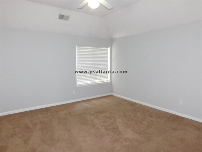 Building Photo - 5147 Round Table Dr