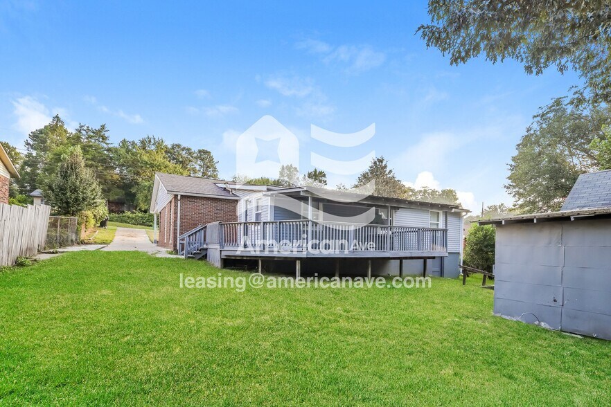 Building Photo - 5810 Blueridge Dr