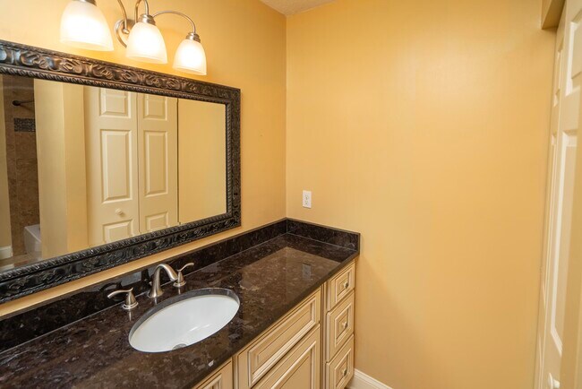 Building Photo - 2116 Wood Stork Ave