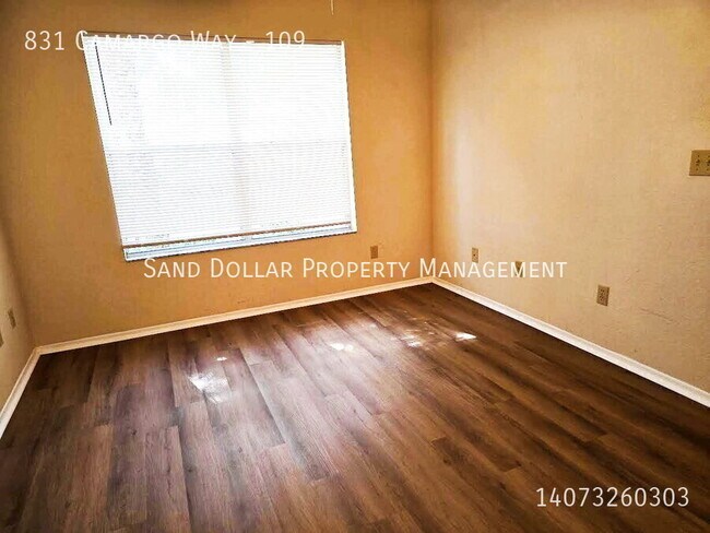 Building Photo - 831 Camargo Way