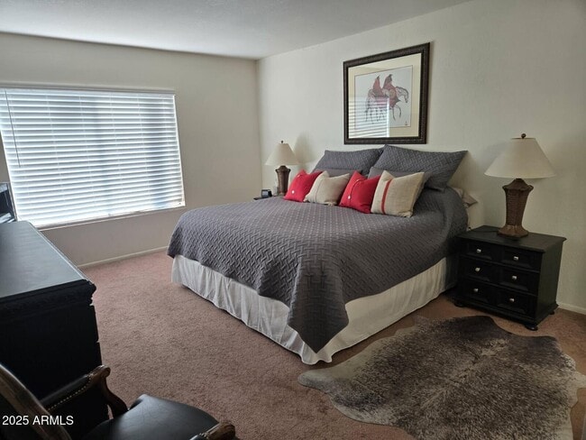 Building Photo - 8649 E Royal Palm Rd