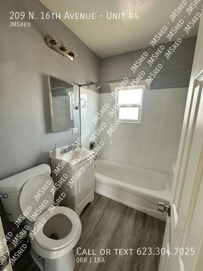 Building Photo - 209 N 16th Ave