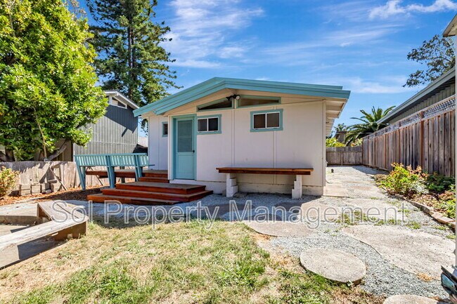 Building Photo - 417 Belle Monti Ct