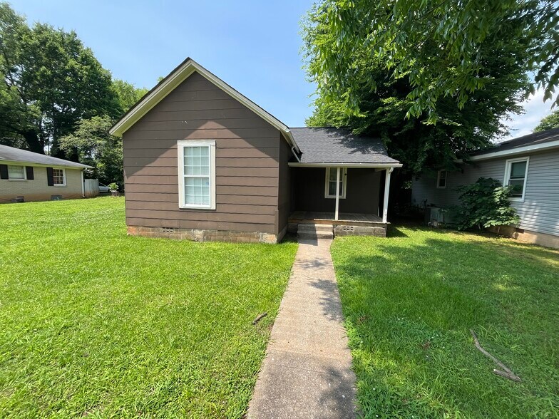 Primary Photo - 1510 Wadsworth St SE