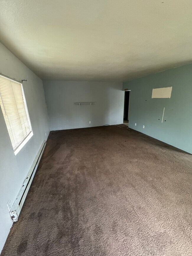 Building Photo - 216 N 12th St