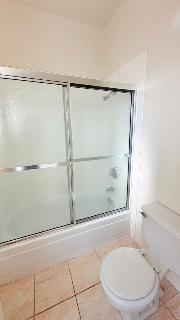 Building Photo - 15 Invincible Ct