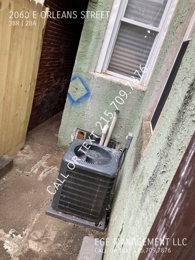 Building Photo - 2060 E Orleans St