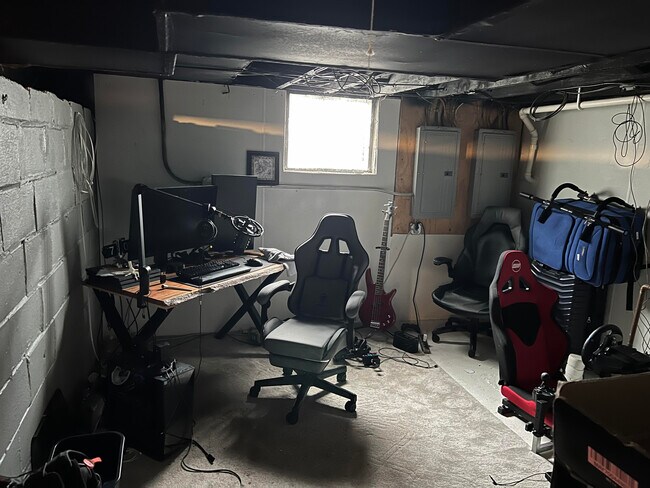 Basement (multi-purpose room) - 621 W Exchange St