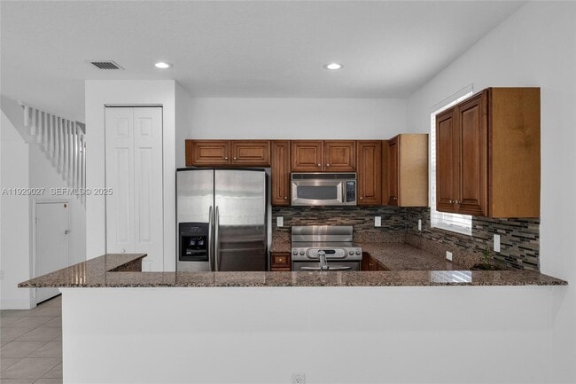 Building Photo - 4088 W Palm Aire Dr