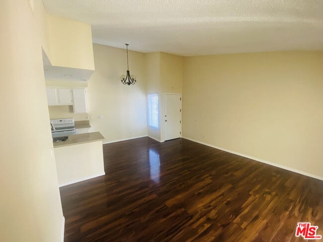 Building Photo - 8725 Beckenham Ln