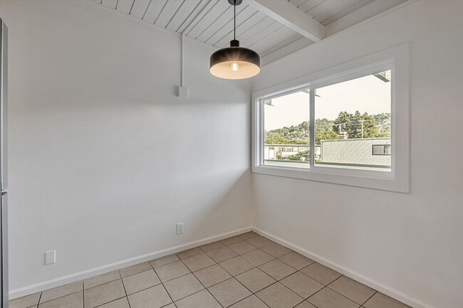 Building Photo - Newly Remodeled 1BD/1BA Near Del Norte BART w/ Parking & Modern Finishes | El Cerrito